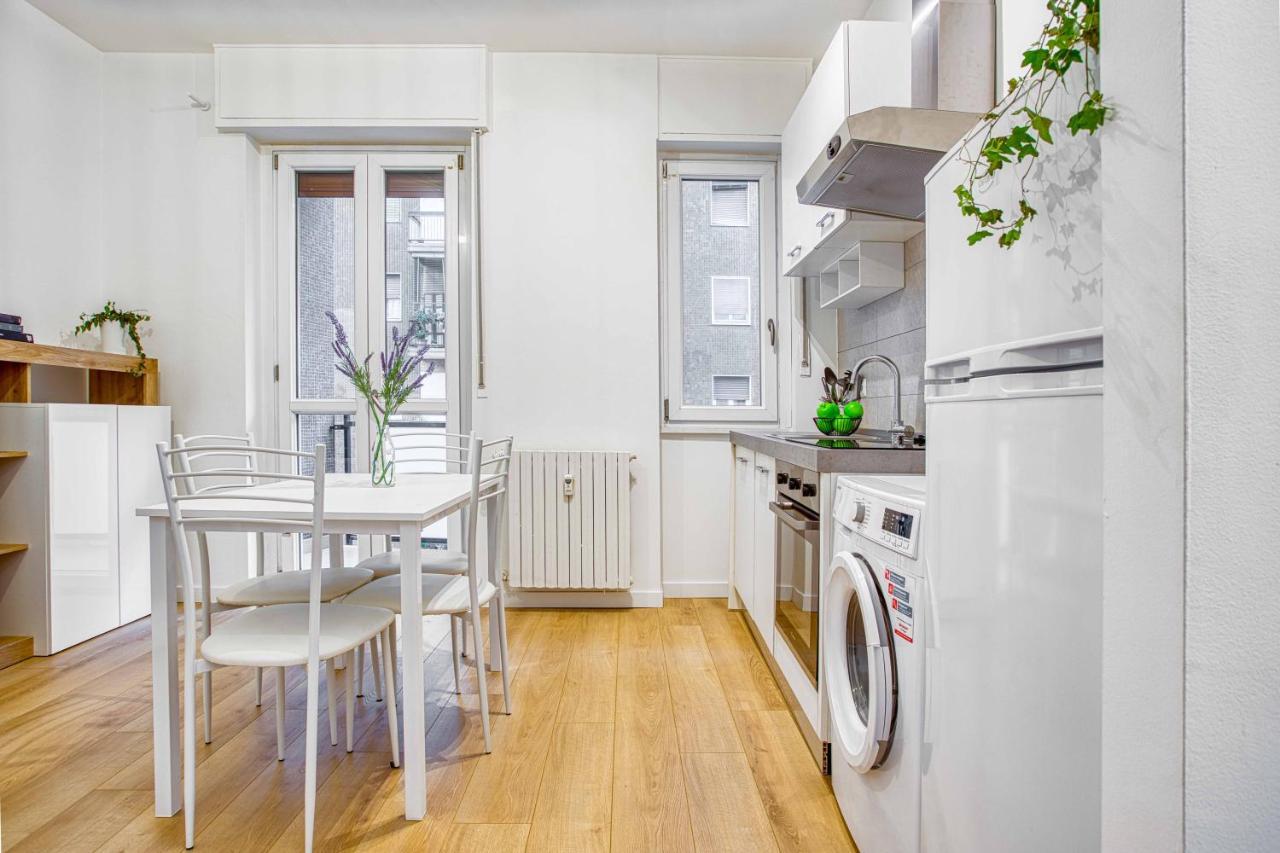 Joivy Warm And Inviting Flat With Balcony Apartment Milan Exterior photo